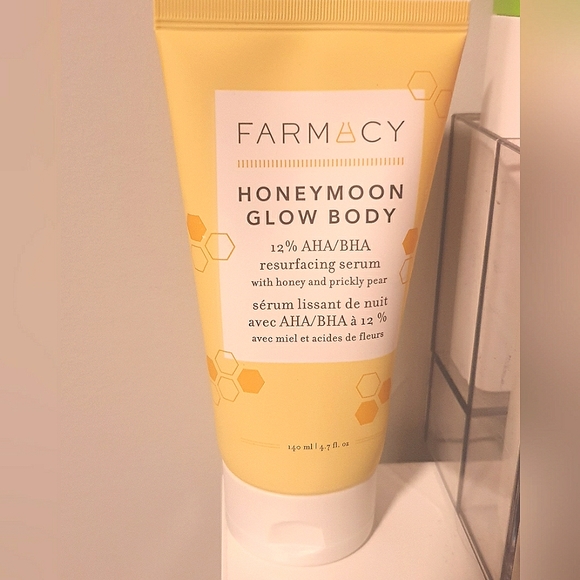 Farmacy Honeymoon Glow 12% AHA/BHA Resurfacing Serum Full Size 140ml - Picture 2 of 2